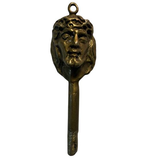 Vintage Brass /Bronze Head of Christ Pendant / Charm - Picture 1 of 4